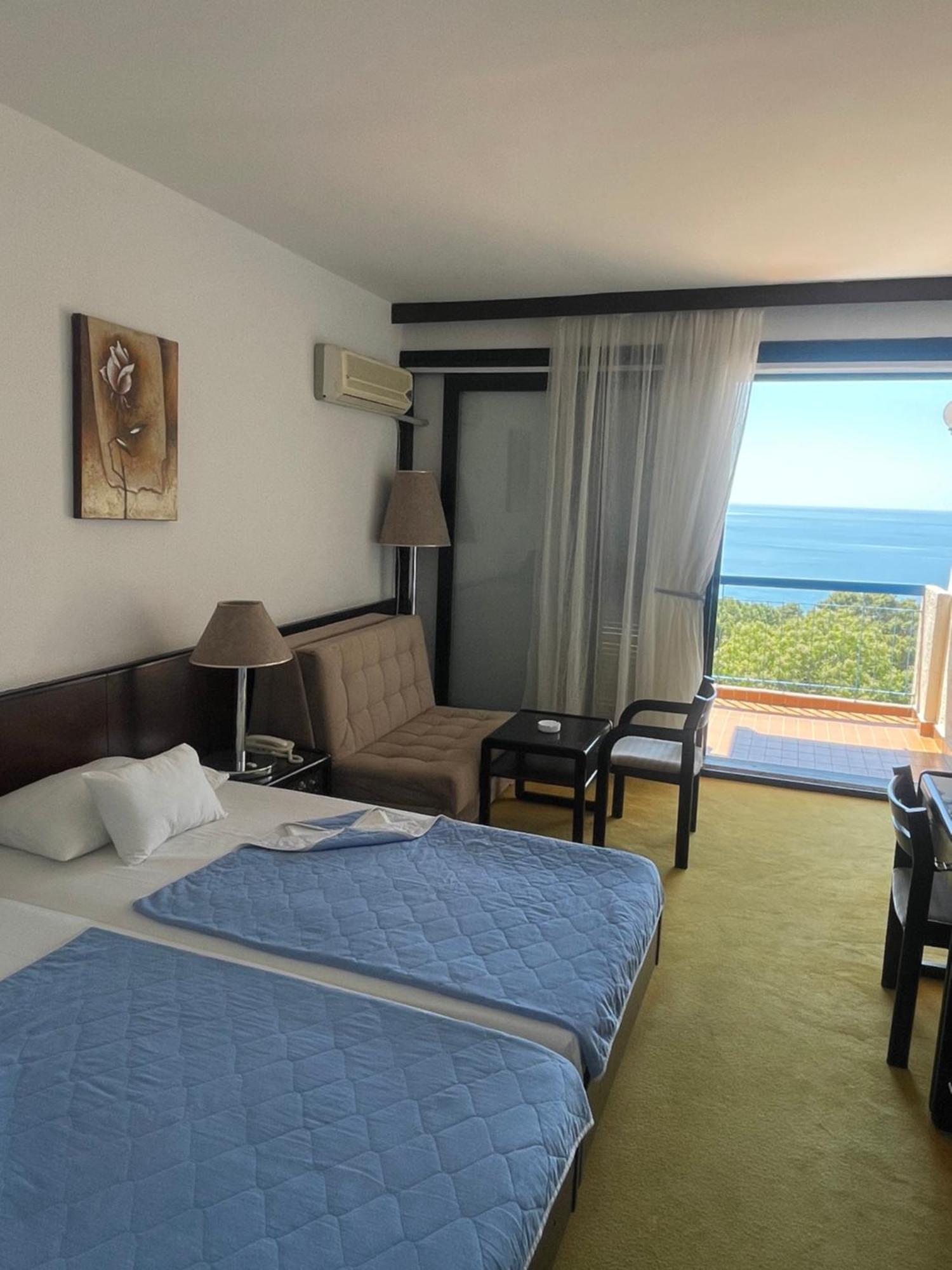 Corpus A - Hotel Albatros أولتْسي المظهر الخارجي الصورة